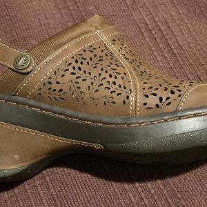 JBU Tan Perforated Mules